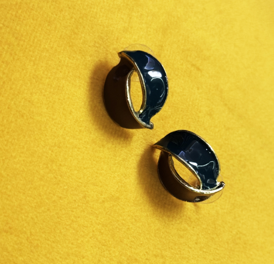 Green Brown Stud Earring - Image 3